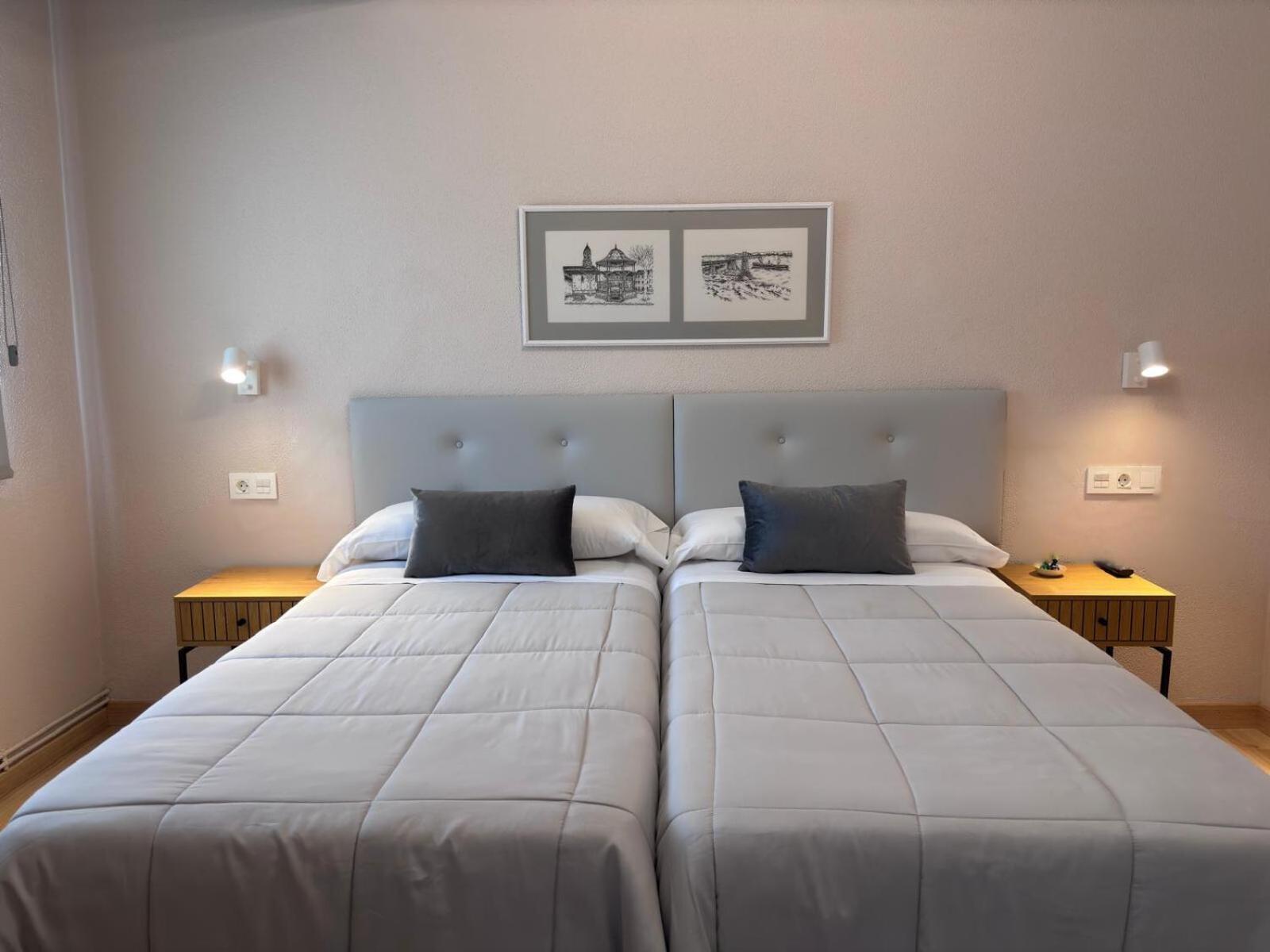 Hotel Ros Mary Ribadeo Exterior photo